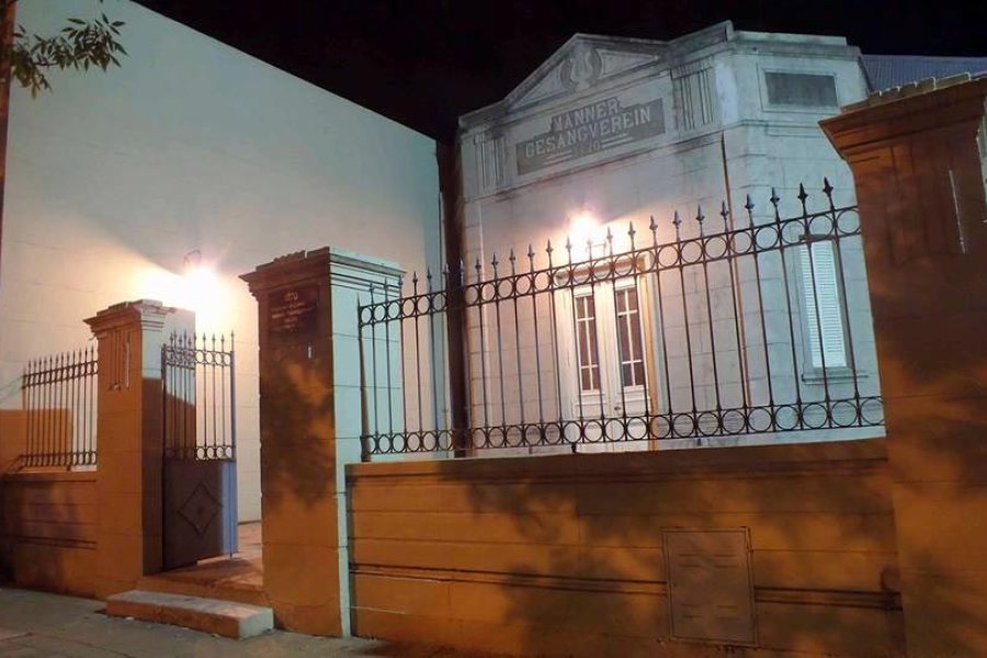 Imagen archivo fachada histórica de la institución Imagen archivo fachada histórica de la institución