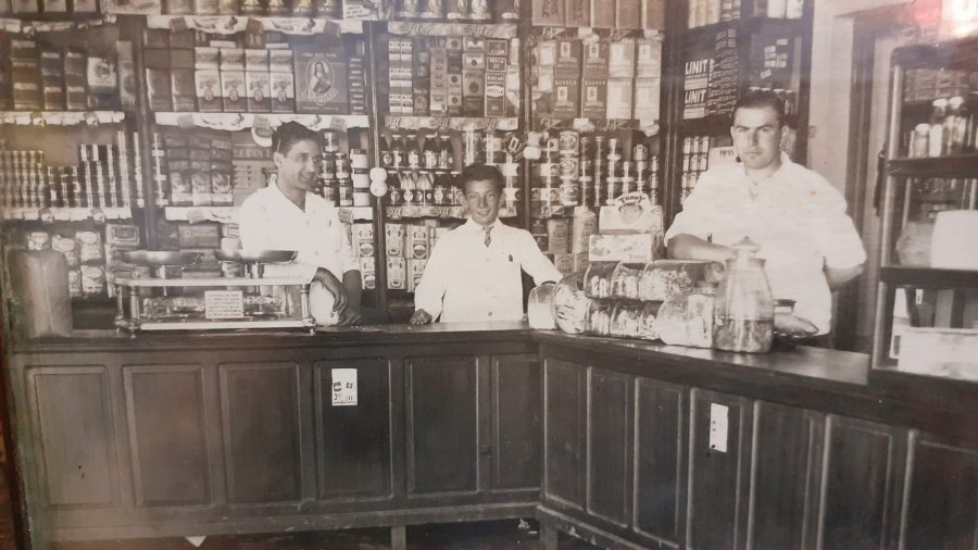 Aquel comercio de ramos generales que supo reunir a innumerables familias de la gran colonia. 