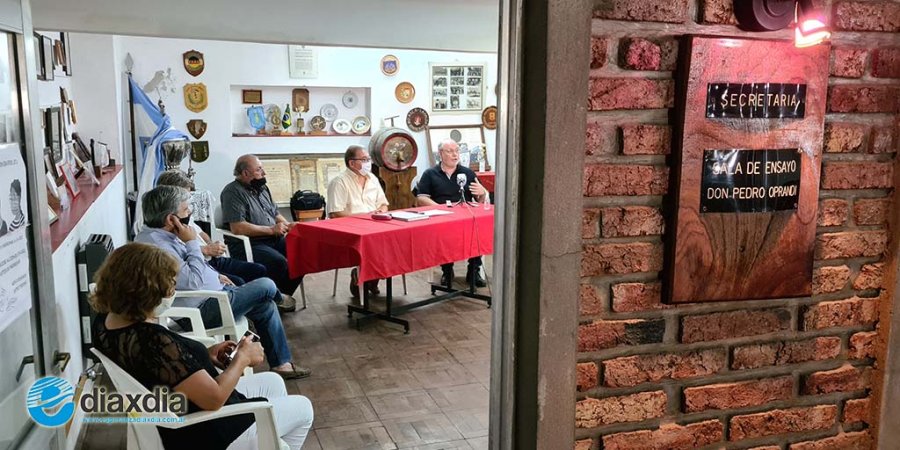 Archivo conferencia de prensa post pandemia en la institución