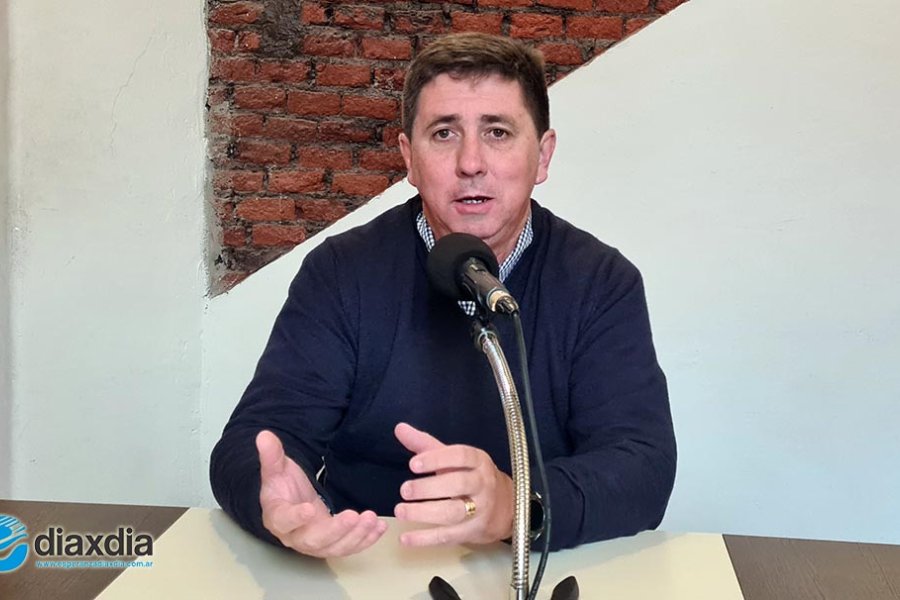 El senador provincial en estudios de CSC Radio El senador provincial en estudios de CSC Radio