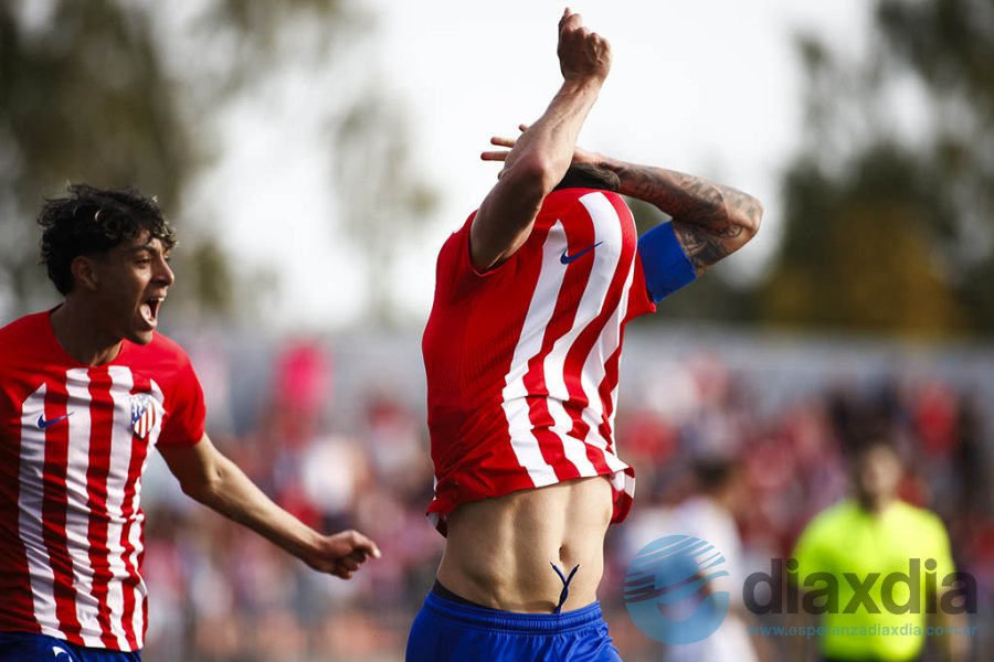 El festejo de Mariano Gómez en el clásico