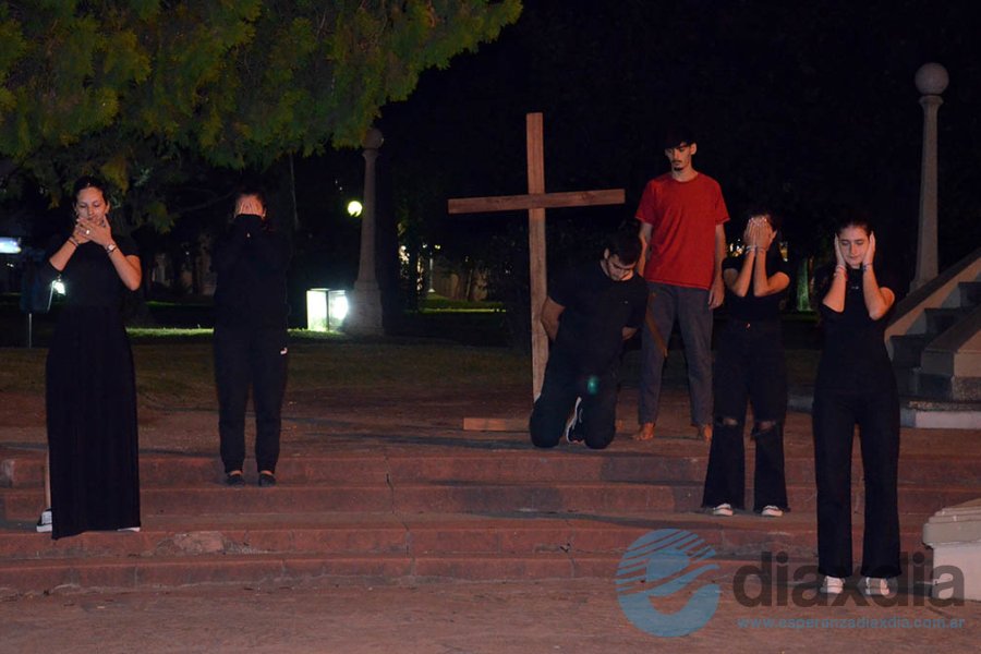 Jóvenes y sus mensajes a la comunidad