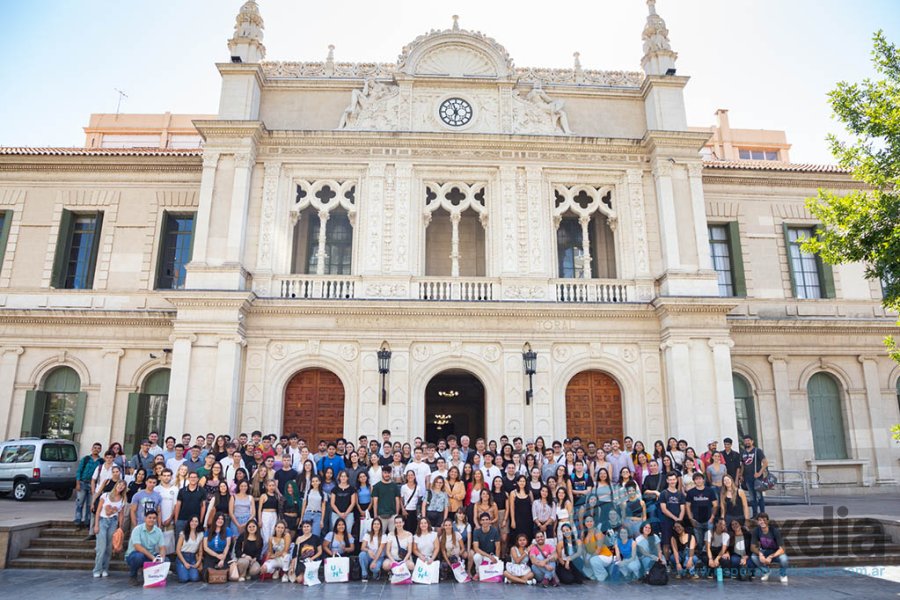 Los intercambistas en el frente de la UNL