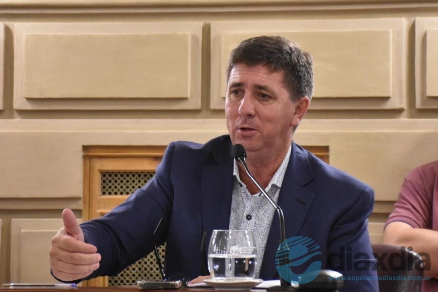 Rubén Pirola en el Senado Provincial