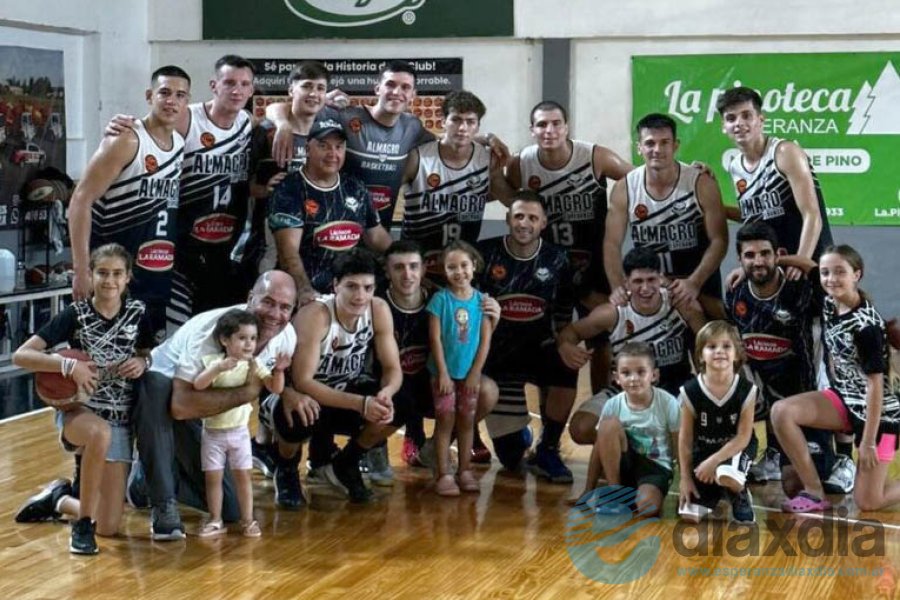 Festejo de Almagro tras un nuevo triunfo