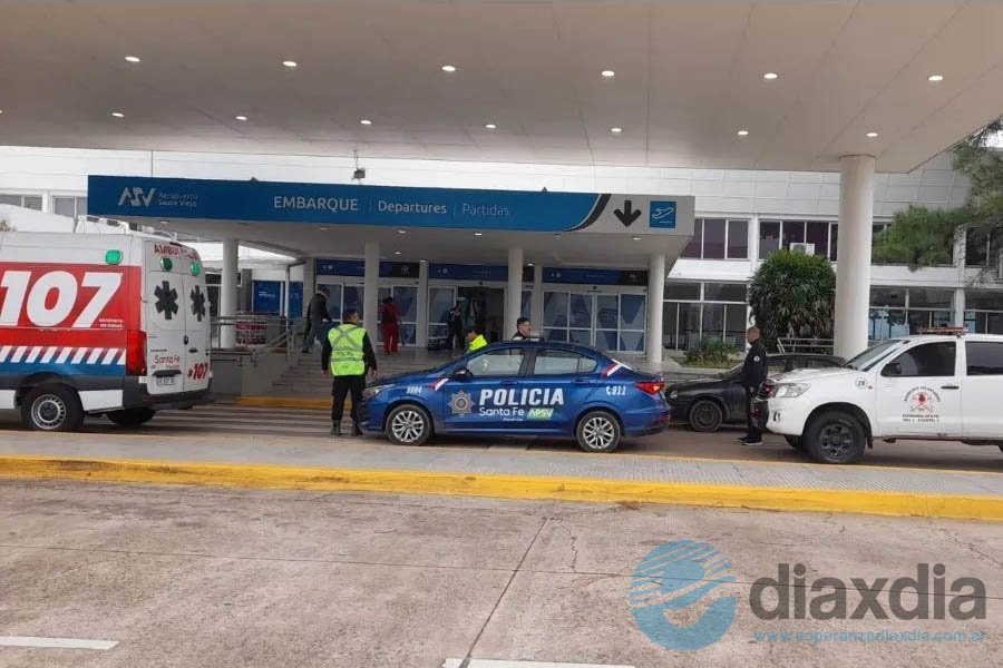 La caravana finalizó su recorrido en el aeropuerto