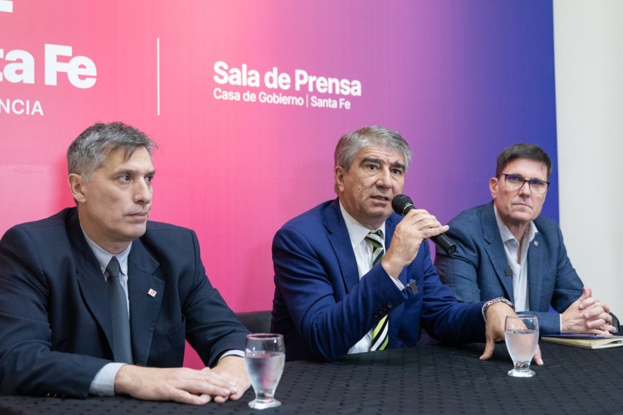 Fabián Bastia, Pablo Olivares y José Goity. Fabián Bastia, Pablo Olivares y José Goity.