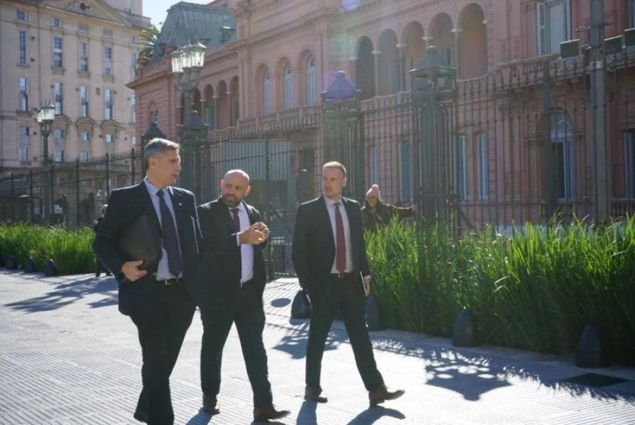 Lisandro Enrico, Gustavo Puccini y Pablo Olivares mantuvieron un encuentro con funcionarios de Nación por la reparación en las rutas de Santa Fe.
