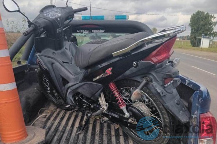 Una de las motos recuperadas por la policía
