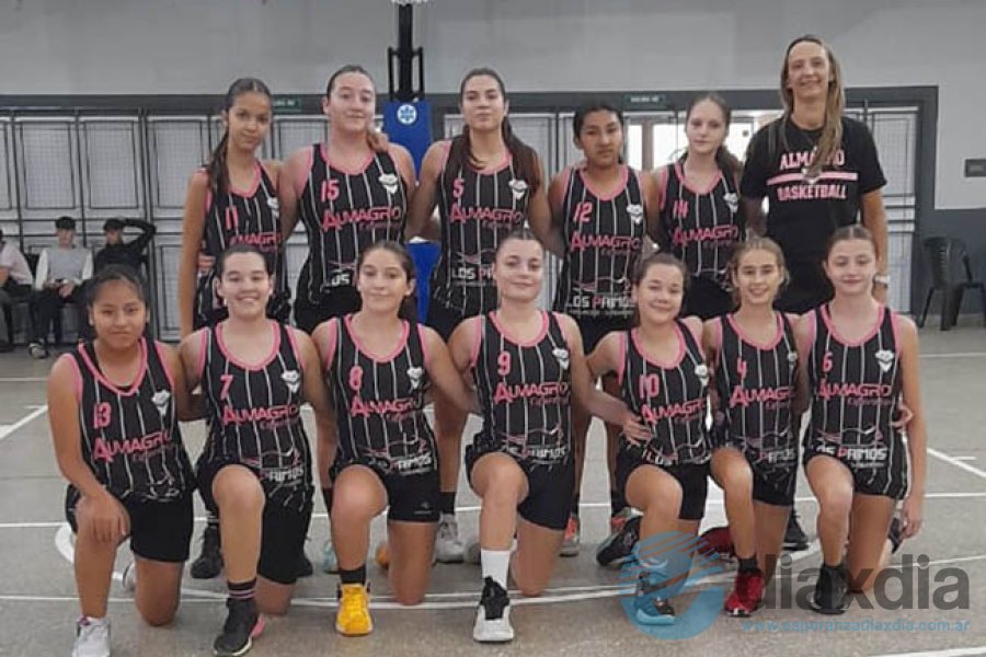 Equipo femenino U15 de Almagro en Tostado