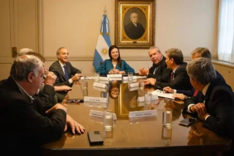 Autoridades de Educación recibieron al CIN. Autoridades de Educación recibieron al CIN.