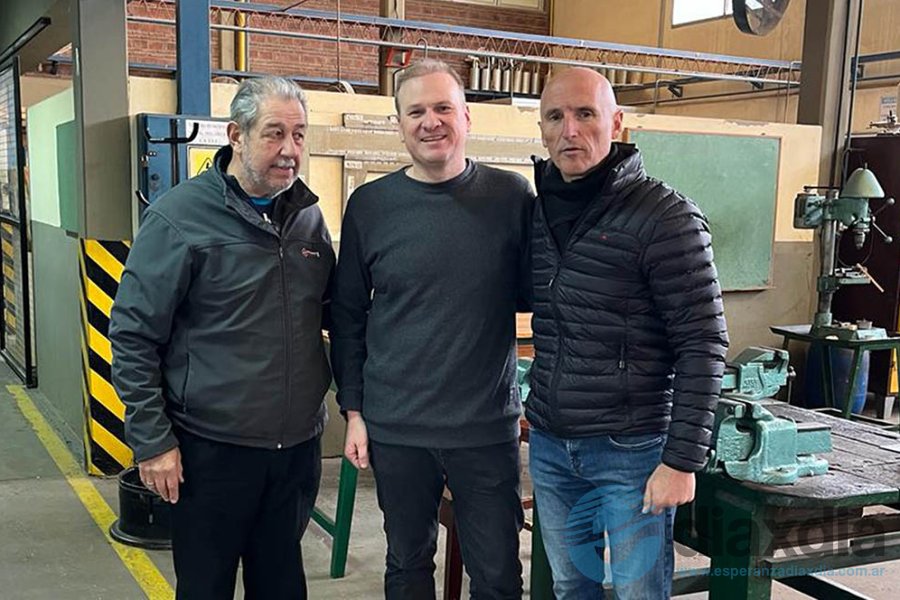 Sarmiento, Paravano y Zenclussen