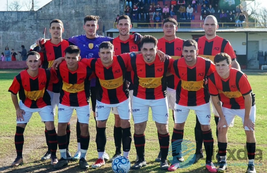 El equipo inicial de Juventud - Foto RRSS ADJuventud