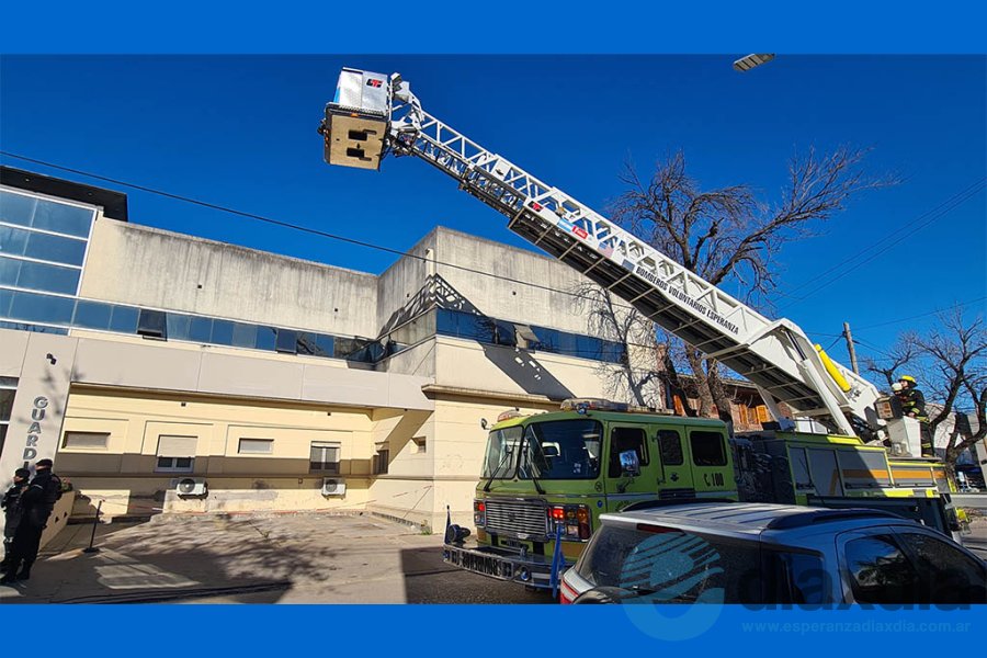 Simulacro de incendio en Sanatorio Esperanza