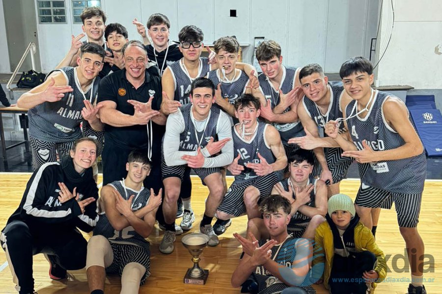 Equipo U17 de Almagro campeón