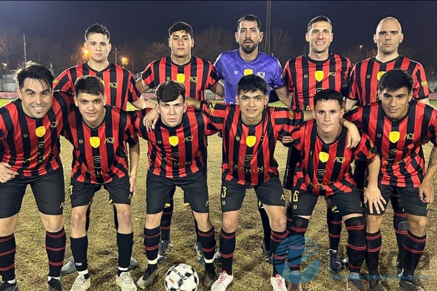 Equipo de AD Juventud anoche en Esperanza