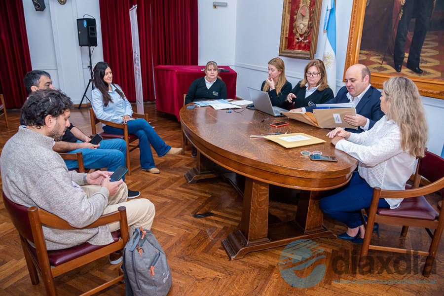 Apertura de sobres de la licitación pública
