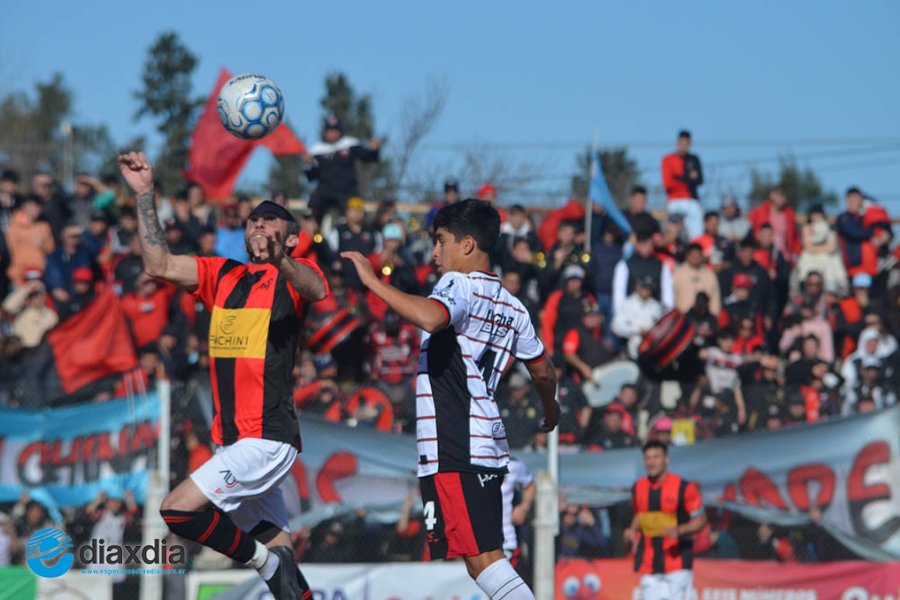 Juventud Esperanza vs. Colón de Santa Fe