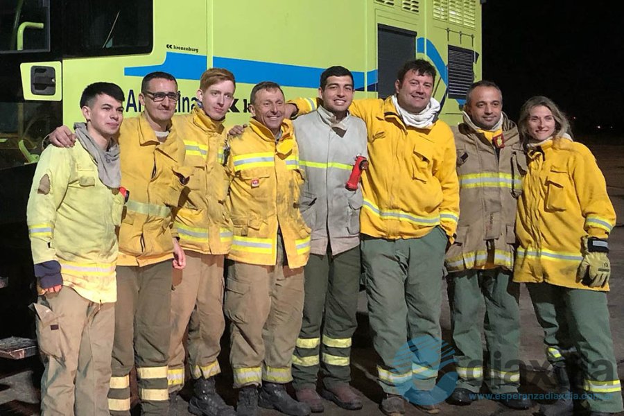 Los bomberos de la Regional 3 tras finalizar su trabajo - Foto RRSS Bomberos Voluntarios Esperanza