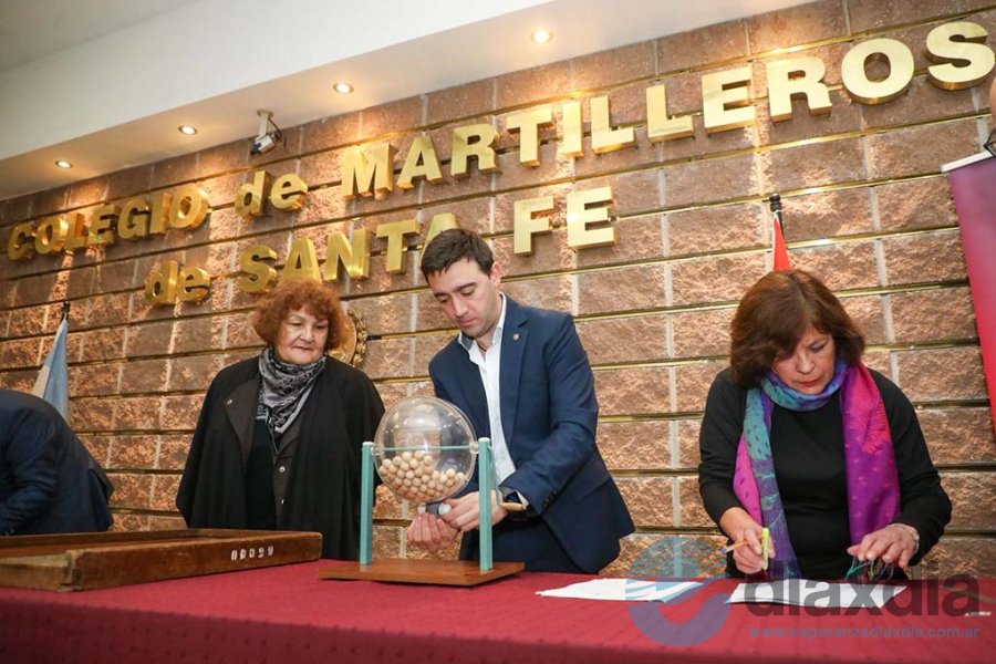Autoridades en el sorteo realizado este martes