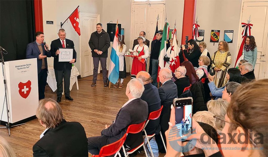 Pirola al momento de destacar el trabajo de la histórica institución - Foto Edxd