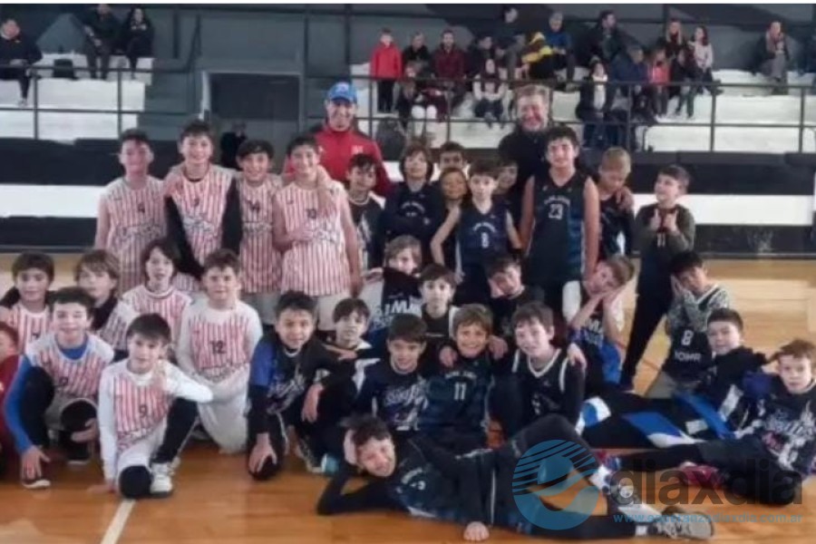 Los chicos de Alma Juniors y Unión SF