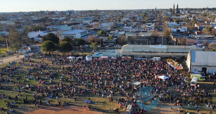 La multitudinaria convocatoria de UCOES - Foto Mateo Chiapero