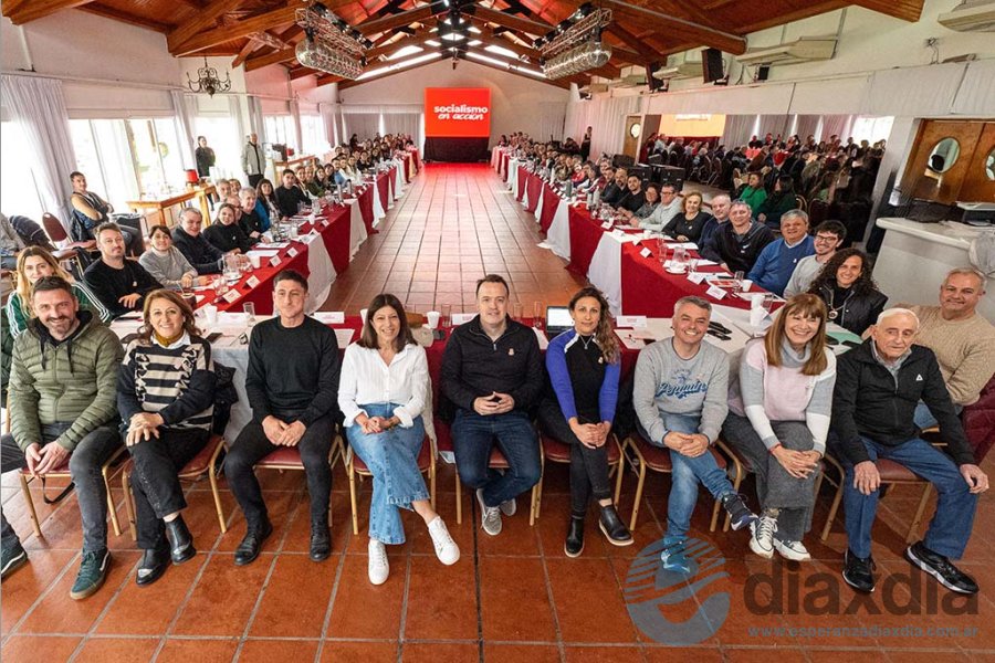 Los asistentes a la reunión de este sábado Los asistentes a la reunión de este sábado