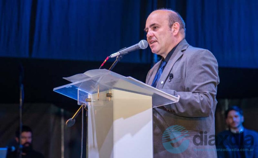 Rodrigo Müller en su mensaje en el acto oficial - Prensa Municipalidad