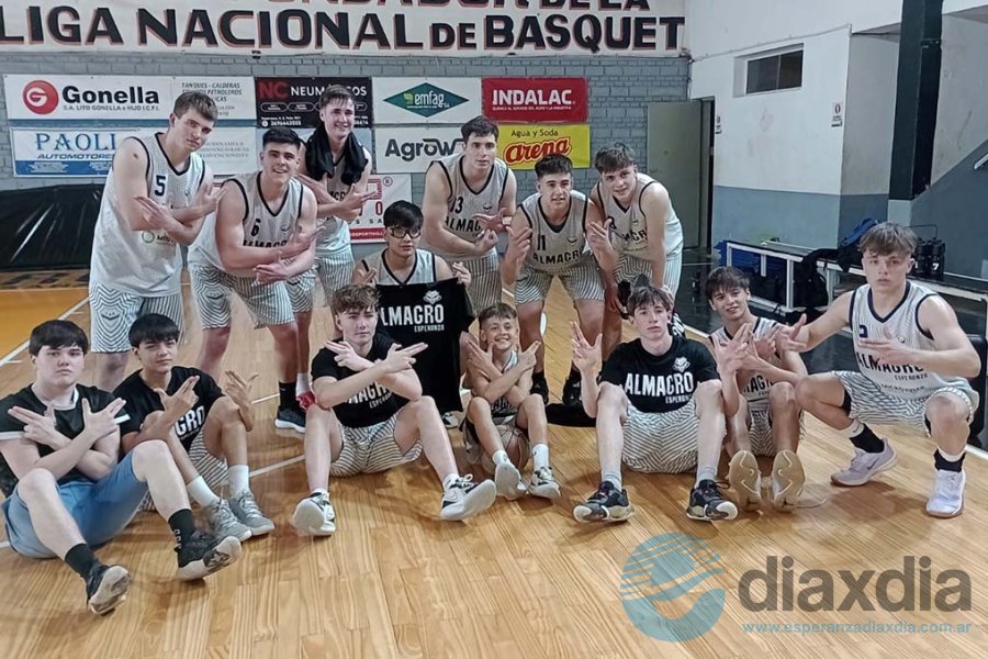 Los festejos de los chicos de Almagro