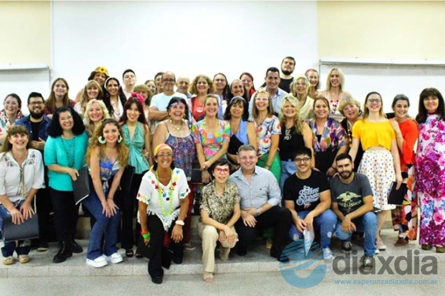 Coro FAVE en un ensayo