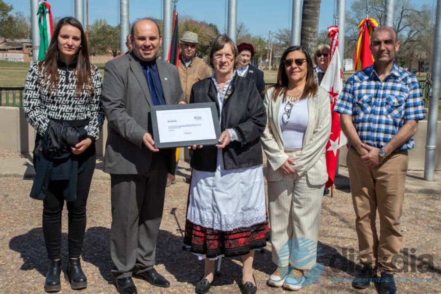 Reconocimiento a la Asociación Alemana entregó el intendente
