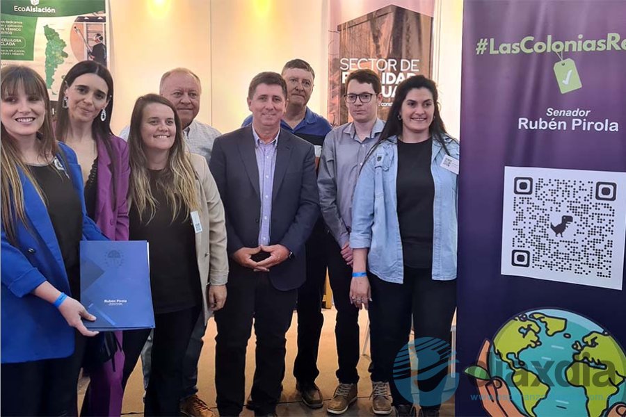 Las autoridades en el lanzamiento Las autoridades en el lanzamiento