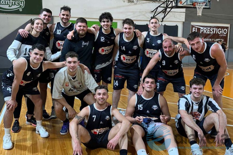 El festejo de Almagro B anoche en el Nido