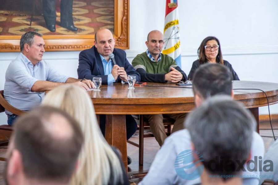 El intendente con el representante de la UTN