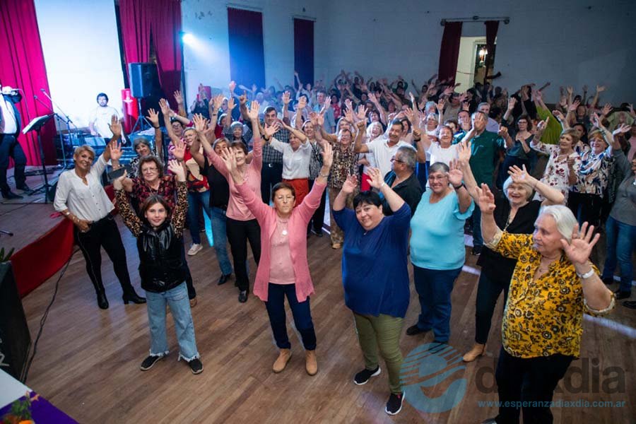 La celebración en Sociedad de Canto - Prensa Municipalidad Esperanza
