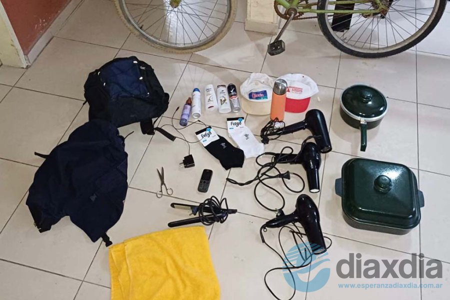 Los elementos recuperados por la policía local.