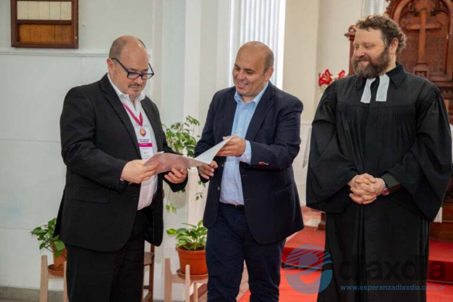 El intendente reconoció a las autoridades Evangélicas