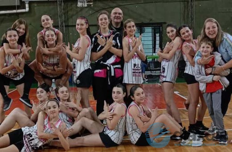 El equipo U13 de Almagro en Rosario - Prensa Almagro