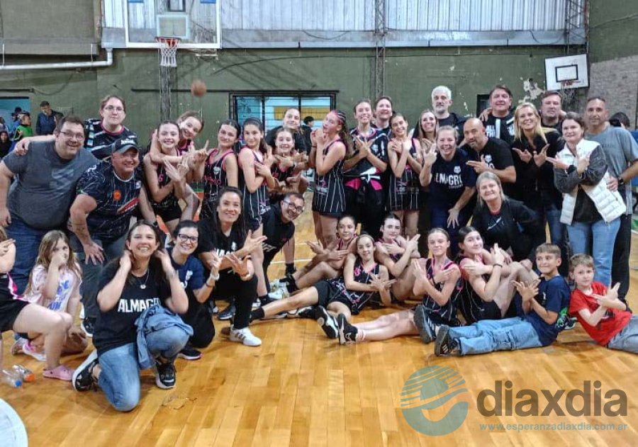 La familia de las U13 de Almagro - Archivo