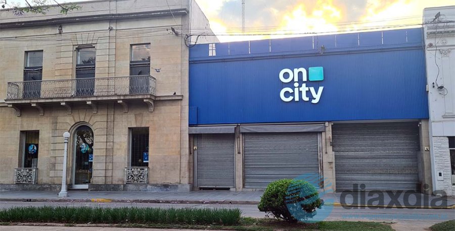 La sucursal local de la empresa también sufrió el rápido cambio de nombre // Foto Edxd