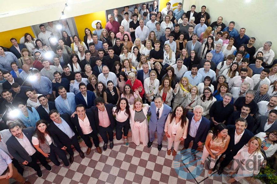 Participantes del lanzamiento en Rosario - Fundación Pensar