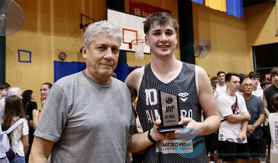 Lucas Anderson MVP de la Final Four // Foto CABB