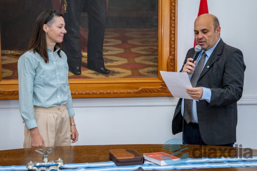 La jura de María Laura López - Prensa Municipalidad de Esperanza