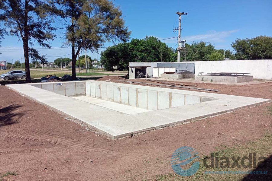 El natatorio de María Luisa casi terminado El natatorio de María Luisa casi terminado