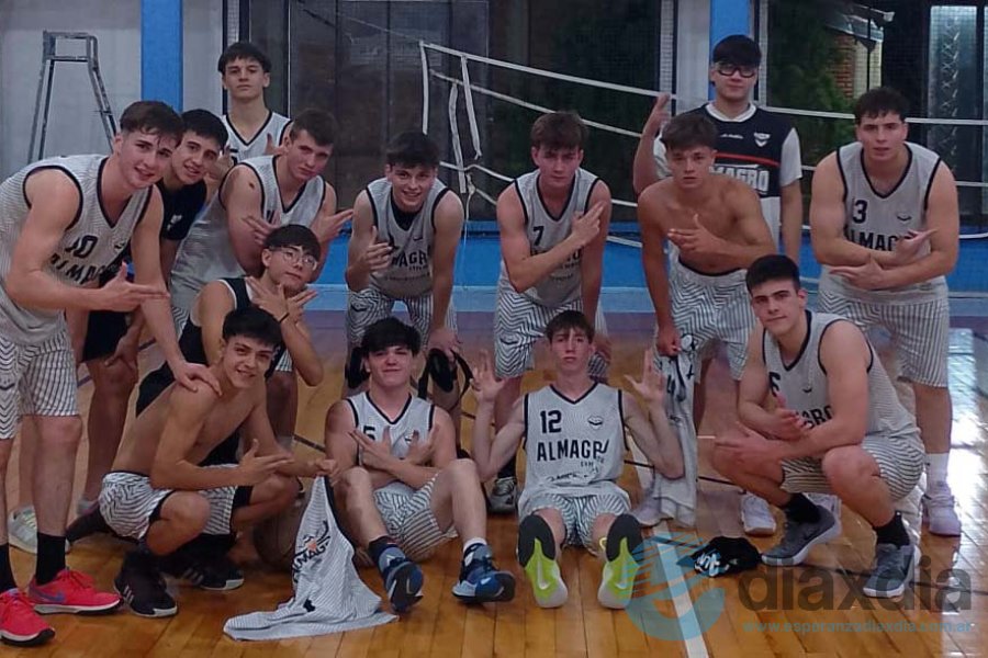 El campeón nacional festejó en el torneo local