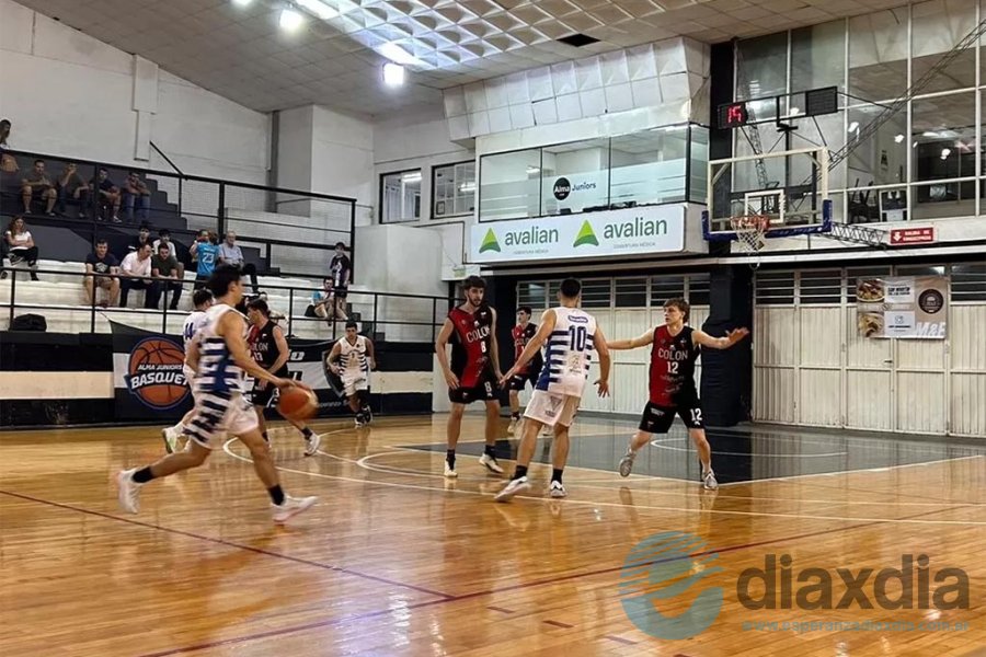 Alma Juniors venció a Colón en el Enzo Scocco