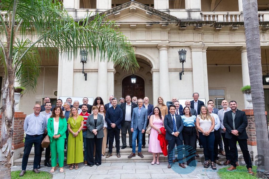 UNL y representantes de sus UNL y representantes de sus