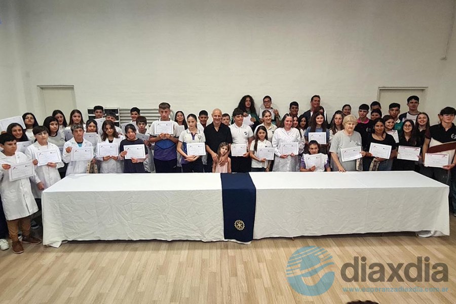 Gran cantidad de asistentes al reconocimiento