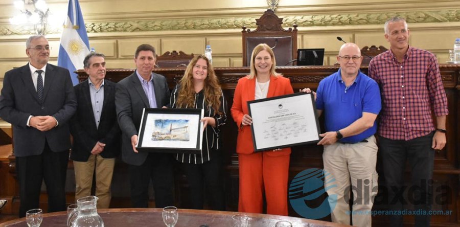 Representantes de Cristalería San Carlos en el homenaje